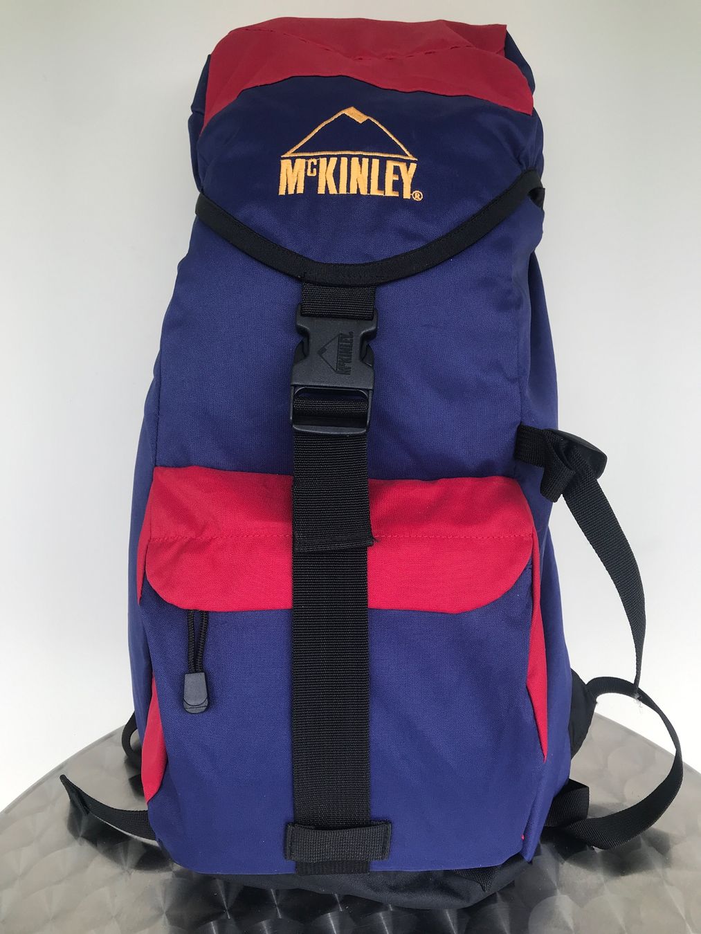 Mckinley Rucksäcke: McKinley Rucksack - Bombay 20 – Gebraucht aus Ebnat-Kappel von Molton