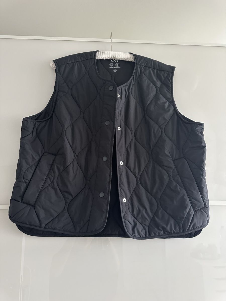C&A Gilet & Giacche senza maniche: Steppweste schwarz  – Nuovo (secondo la descrizione) da Heimberg venduto da milenasarah