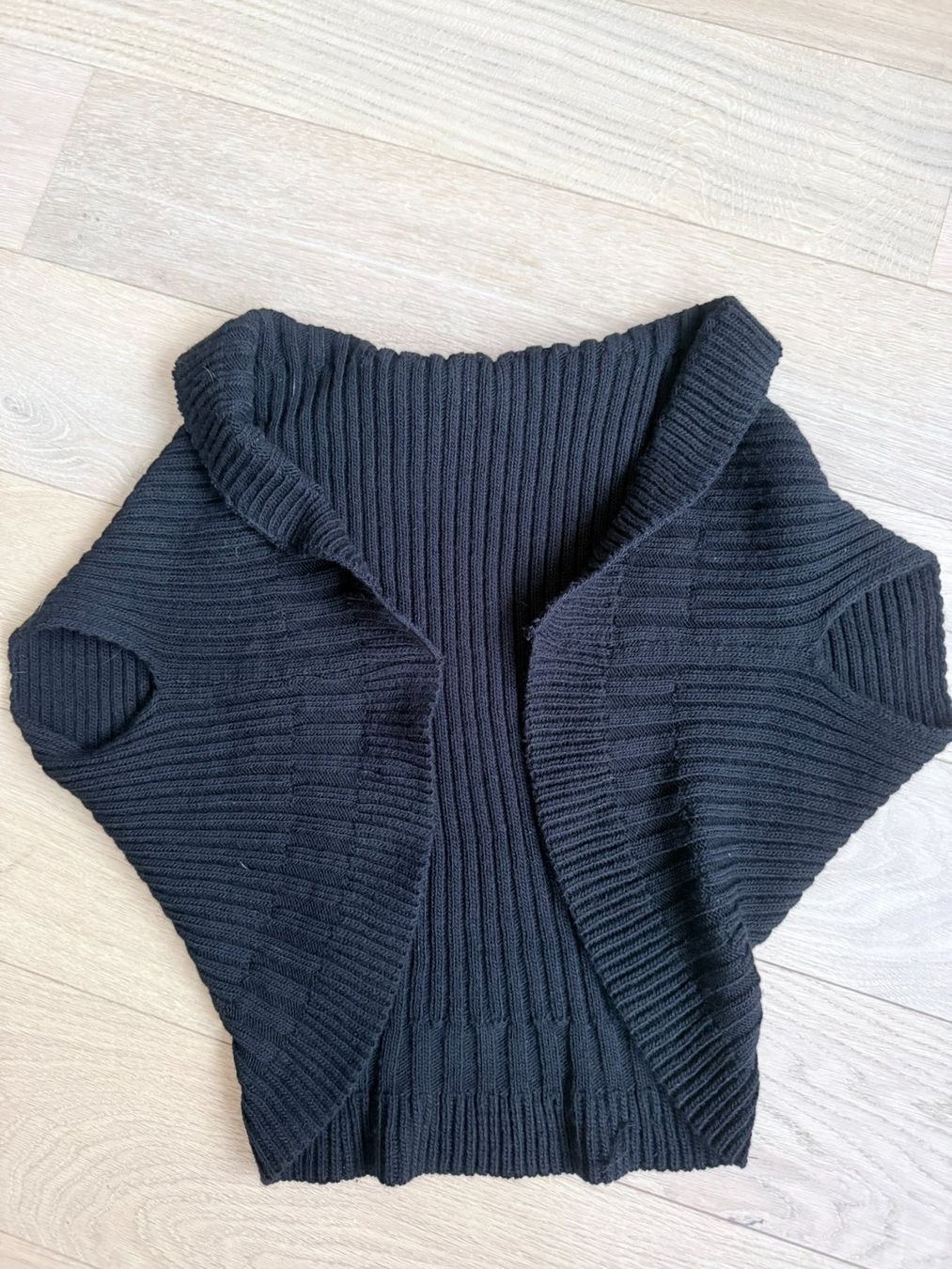 Boléros: Bolero noir – D'occasion à Bulle par sop_ct6x