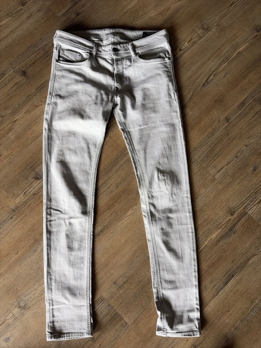 Replay Jeans: Lot de 5 jeans 33/34 – Usato da Villeret venduto da Scamp7 3