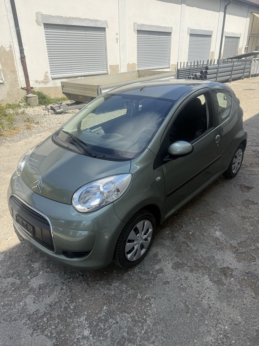 Citroën Automobili: Citroën C1 avec 95000 km – Usato da Fribourg venduto da inf_n9kg