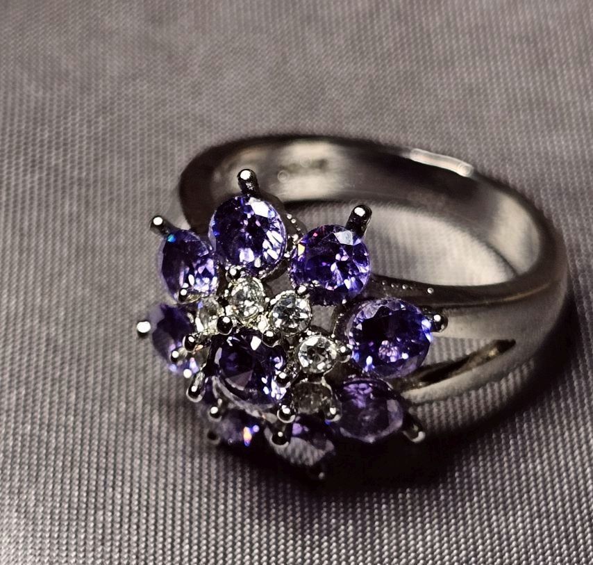Anelli: Wunderschöner Ring mit Amethyst, 925 versilbert, Gr. 8 – Nuovo (secondo la descrizione) da Grenchen venduto da maretop 1