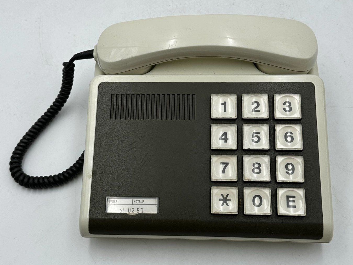 Telefoni: Telefon POST D FeAp 321 SEL Vital 4, grosse Tasten – Usato da Luzern venduto da Lager6640