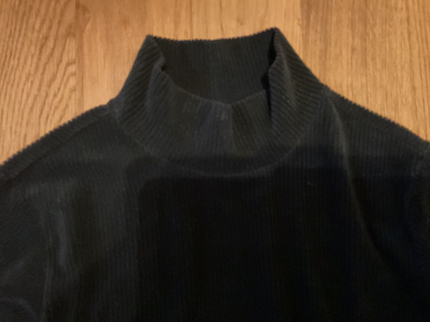 Maglioni & Felpe: Schwarzer Rippstrick Pullover Uni-Qlo Gr. 11-12 J. – Usato da Pfeffingen venduto da Marc4148 2