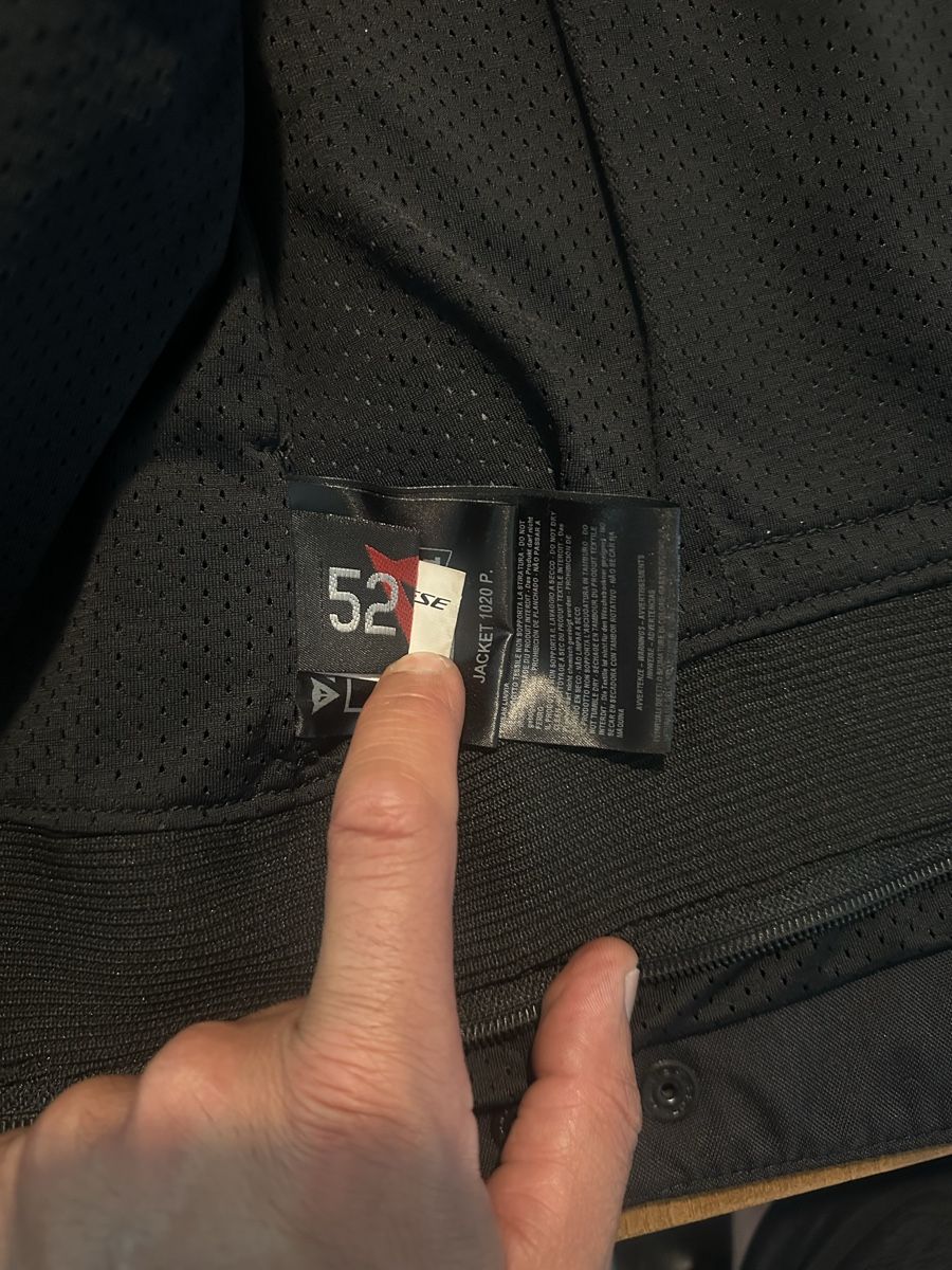 Dainese Giacche: Dainese leather jacket  – Usato da Walperswil venduto da 1pe_2rbz 3