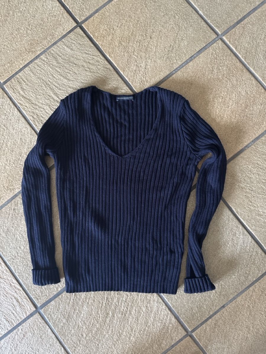 Brandy Melville Pullover & Sweatshirts: Blauer Pullover, Brandy Melville, One Size – Gebraucht aus Schlieren von nowaya
