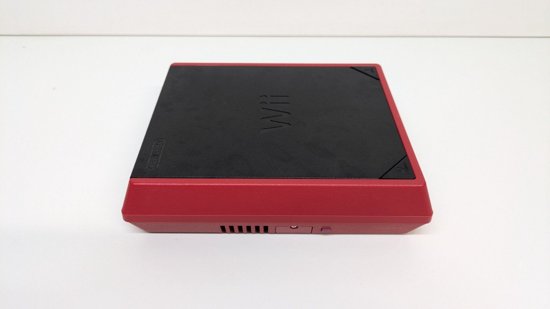 Nintendo Console: Nintendo Wii Mini mit Zubehör – Usato da Menziken venduto da mame18 2