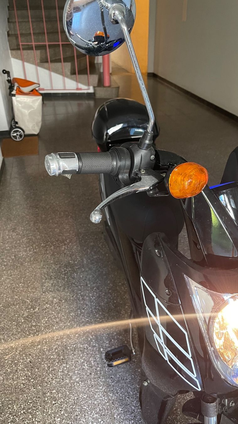 Veicoli elettrici: Vespino Elektro Roller – Usato da zürich venduto da khouya01 5
