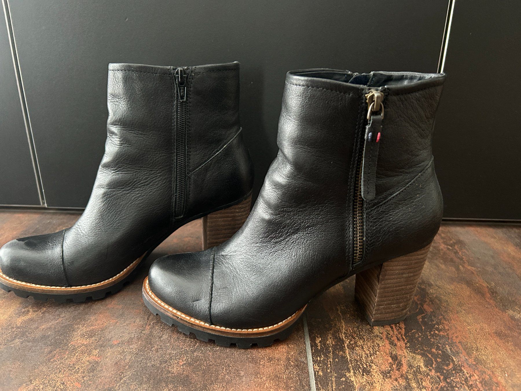Tommy Hilfiger Damenschuhe: Tommy Hilfiger Stiefeletten – Gebraucht aus Abtwil SG von Elocin0815