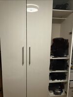 Kleiderschrank PAX  weiss 3-türig mit Einlegeböden neuwertig