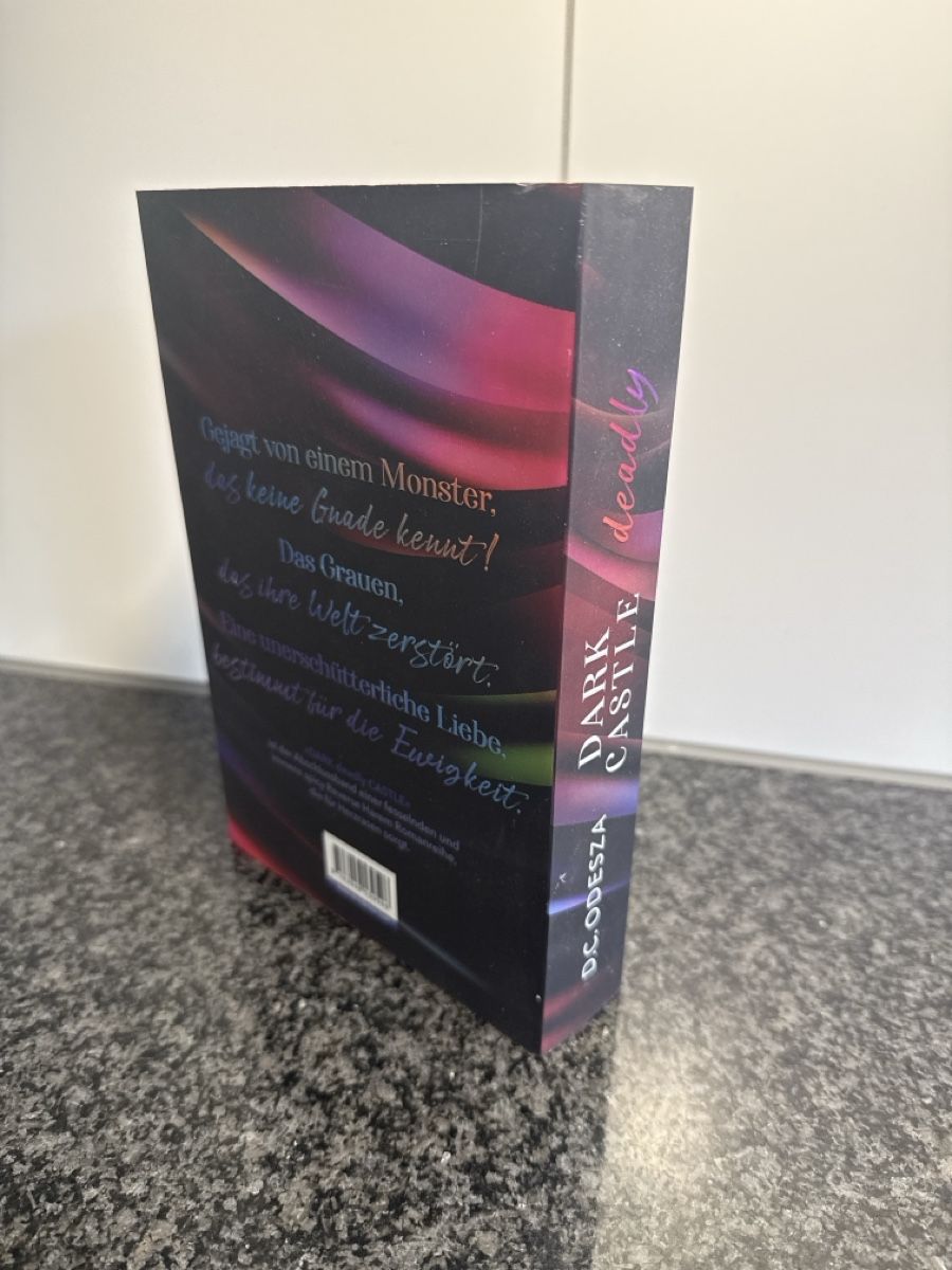 Libri: D.C. Odesza - Dark Deadly Castle – Nuovo (secondo la descrizione) da Malters venduto da Aeni12 1