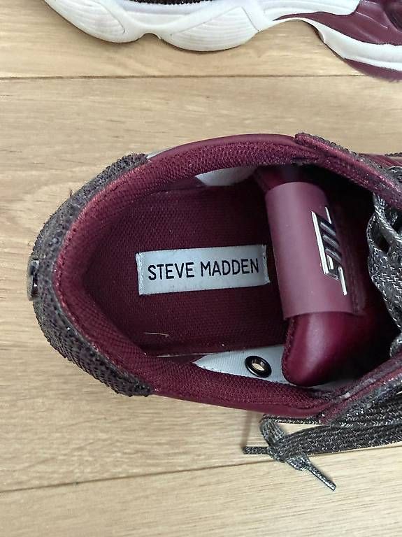 Steve Madden Scarpe da donna: Steve Madden Sneakers Setback-R Cherry Gr. 35.5 – Usato da Zürich venduto da Tevelyn 2