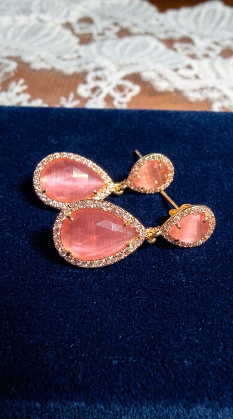 Orecchini pendenti & Orecchini a lobo: Boucles d’oreilles Juliette – Nuovo e nell'imballaggio originale da St-Maurice venduto da Sandrinette123 1