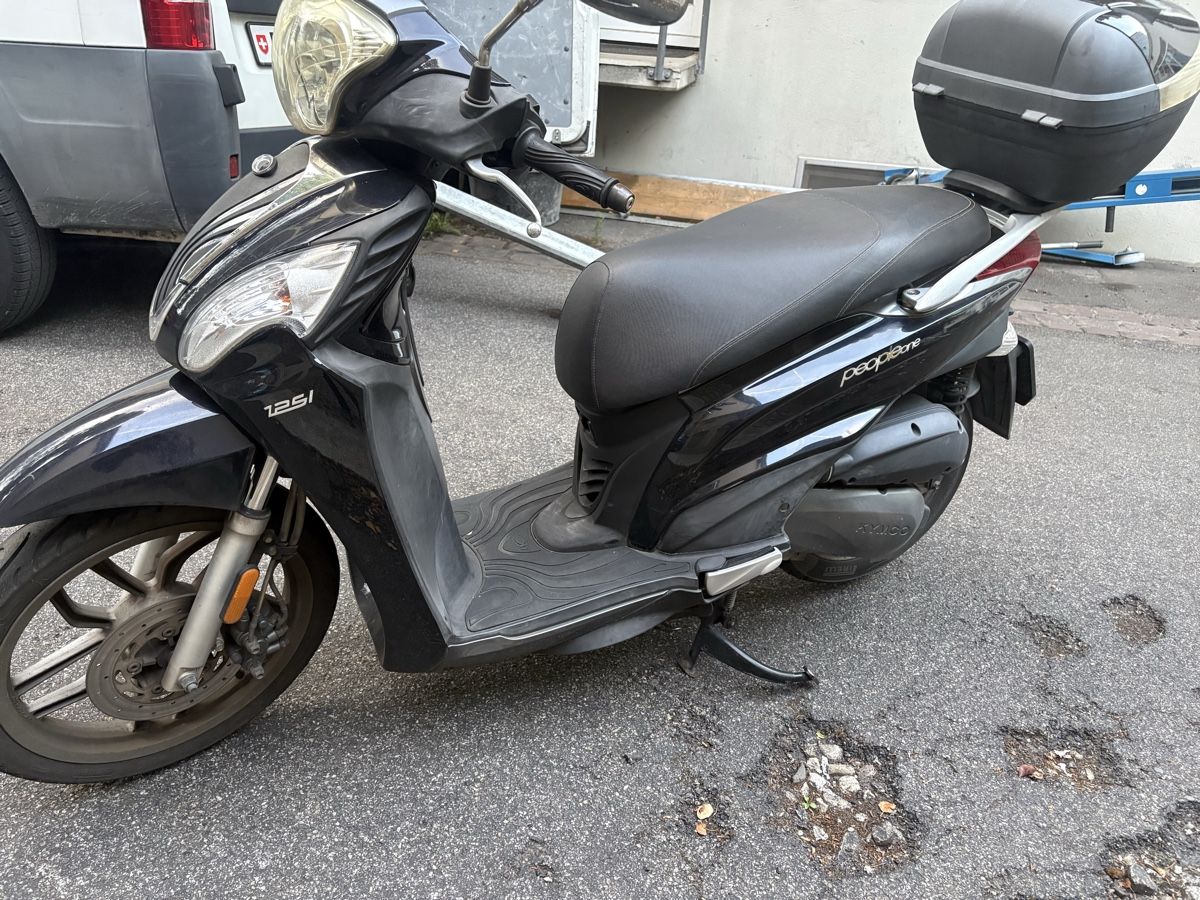 Kymco Scooter: Kymco People One 125 – Difettoso da Basel venduto da Rikardo_1979