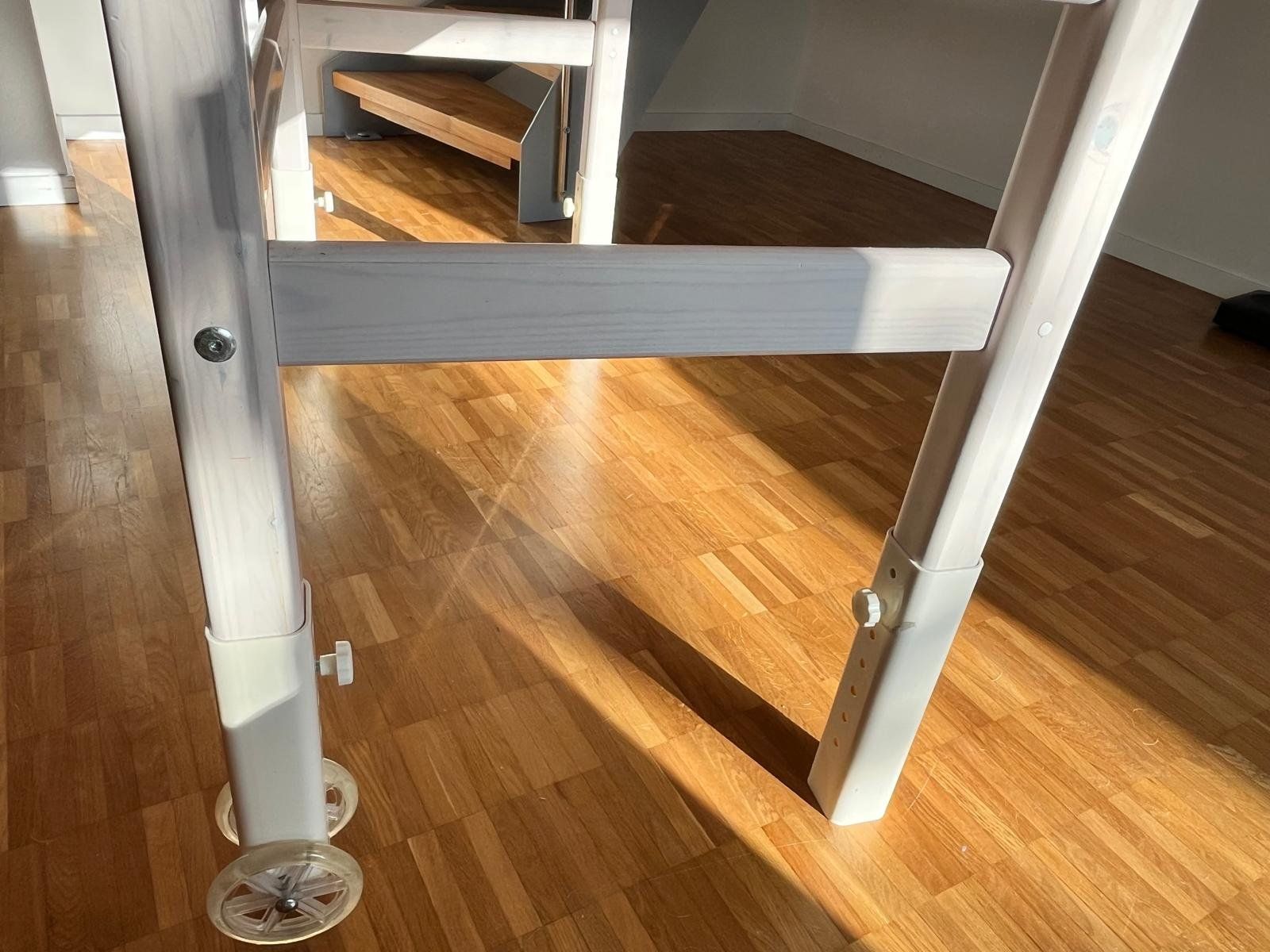 Bureaux: Height-Adjustable Work Table / Desk on Wheels | 122 × 65 cm – D'occasion à Dättwil AG par c_c_77th 2
