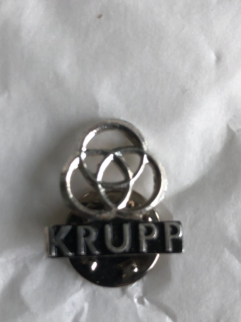 Placchette & Badge: Krupp Pin – Usato da Zell ZH venduto da humarosch