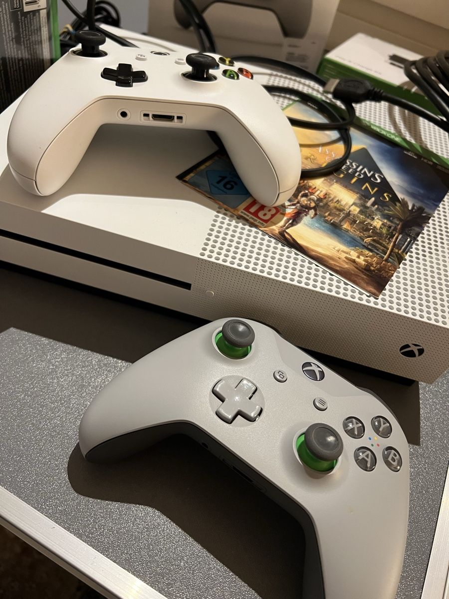 Microsoft Console: Xbox One Konsole mit viel Zubehör – Nuovo (secondo la descrizione) da Rupperswil venduto da sige82 3