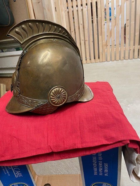 Abiti antichi: Casque de pompier français 1880 – Usato da Colombier NE venduto da Boy48 1