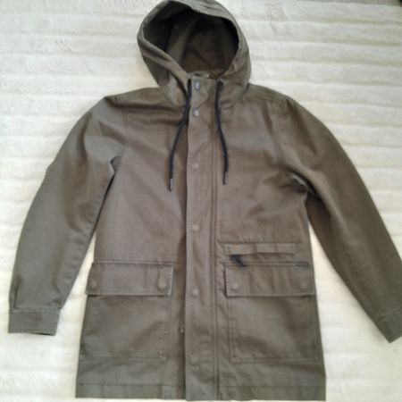 Manteau Diesel kaki à capuche - Taille S - Impeccable!