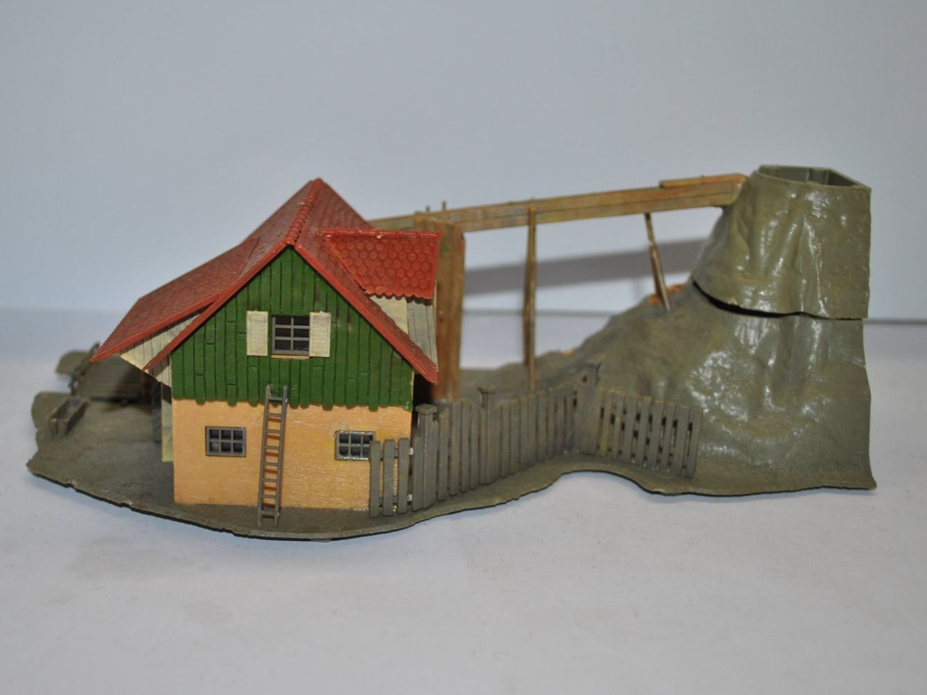 Faller Modelleisenbahnen: Faller Wasserrad (PDB022) – Gebraucht aus Aarwangen von Bahnsupport 2