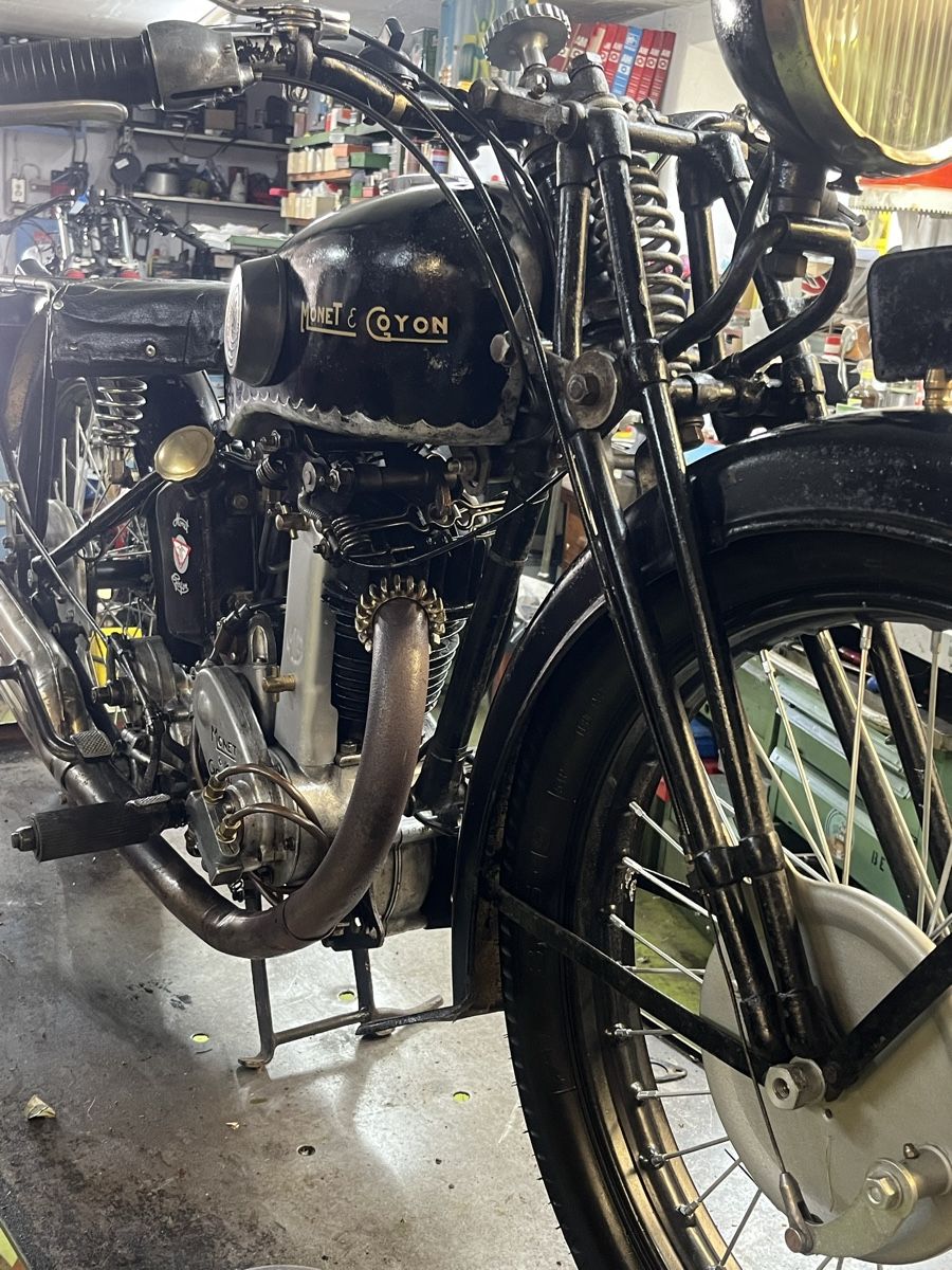 Route: Oldtimer Motorrad MONET GOYON 1930 – D'occasion à Niederhasli par Rudge1 2