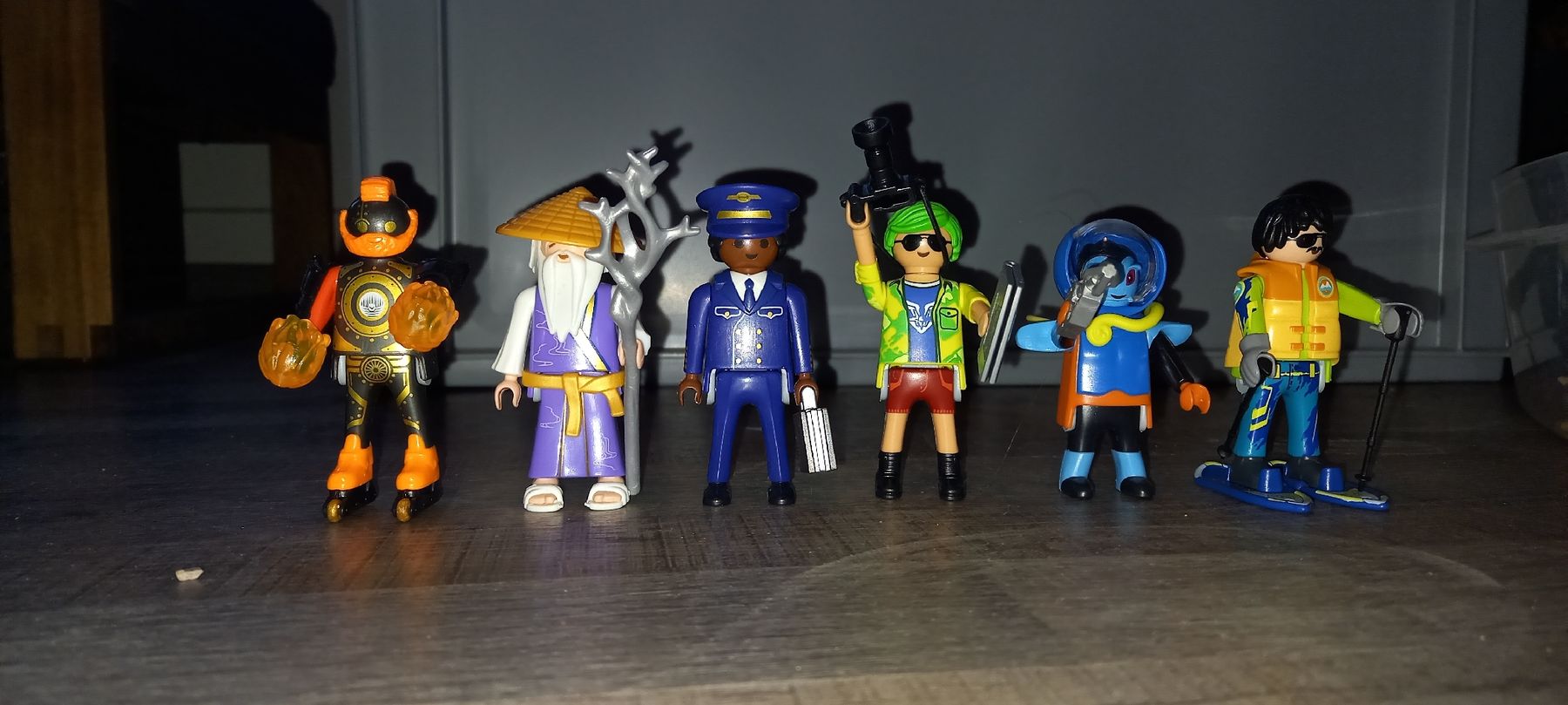 Playmobil Giocattoli: 6 Playmobil Sammelfiguren – Usato da Herisau venduto da frp_b5zm