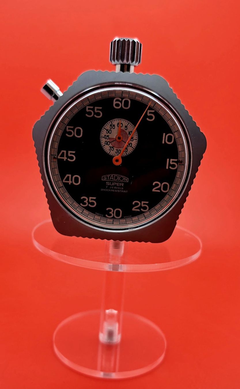 Tag Heuer Orologi: STADION SUPER 7 JEWELS  SCHOCKRESISTANT MULTI-PURPOSE STOPW – Usato da Neftenbach venduto da Taschen-Uhren 7
