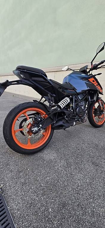Strasse: Ktm 125 Duke ottimo stato  – Gebraucht aus Sant’antonino von Rita.t 3