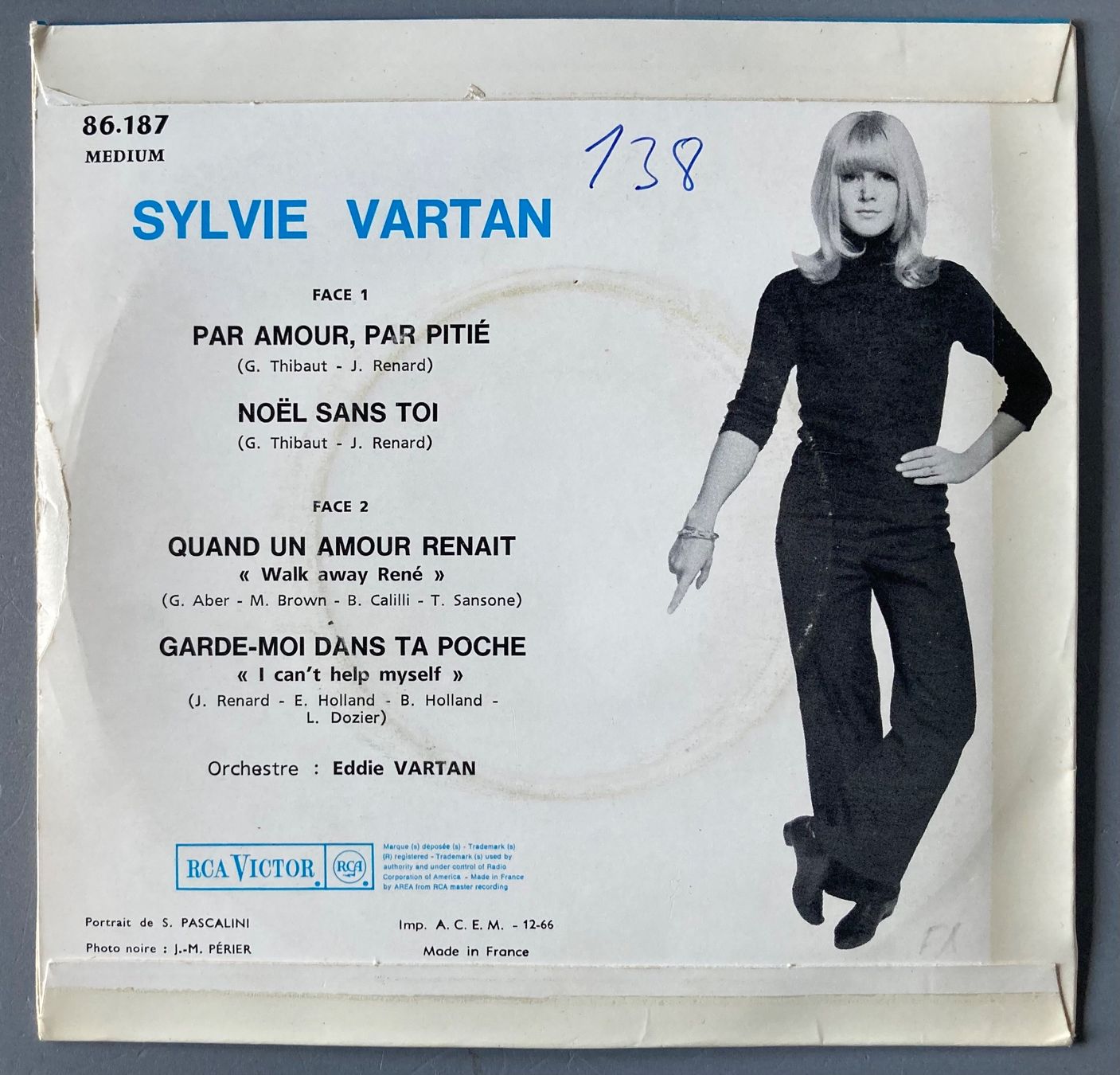Dischi in vinile: SYLVIE VARTAN - PAR AMOUR, PAR PITIE – Usato da Poliez-Pittet venduto da Newtown-Records 1