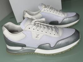 LOUIS VUITTON Run Away Monogram Leder Low Top Sneakers 42.5