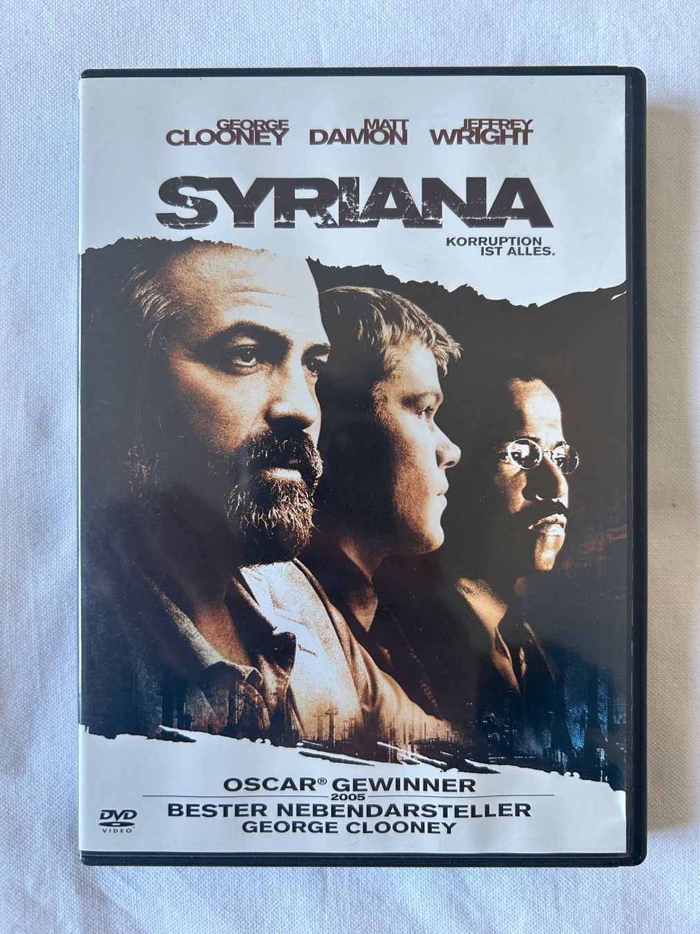 Tous les DVDs: DVD "Syriana" - Thriller – D'occasion à Sierre par sevenworlds