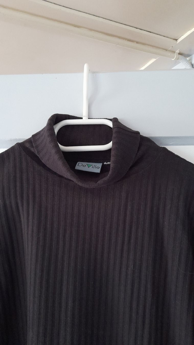 Maglioni & Felpe: Rollkragenpullover von De Ville, Gr. L – Usato da Nesslau venduto da Churfirsten08 1