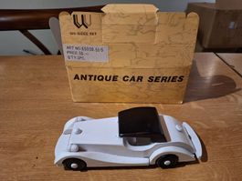 Modellauto mit Verpackung