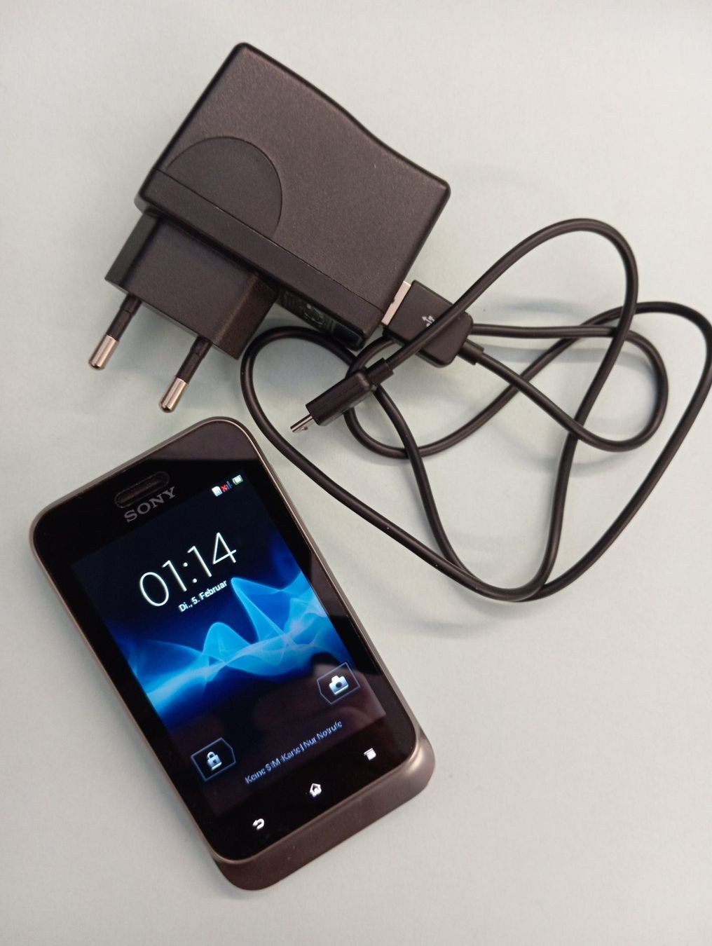 Sony Handys / Smartphones: Sony Xperia Tipo Dual ST21i2, Silber – Gebraucht aus Brüttisellen von VideoGang