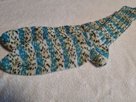 handgestrickte Socken in Grösse 42 / 43 in schönen Farben
