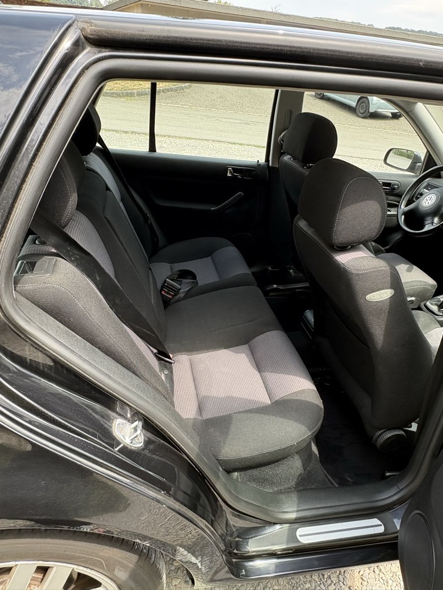 VW Autos: VW Golf 4 1.6 16V, schwarz, 2003 – D'occasion à Bremgarten AG par gio_mvk6 6