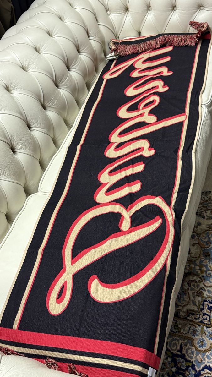 Burberry Foulards, Tücher & Schals: Burberry Schall neu  – Neu und originalverpackt aus Lachen SZ von HelvetiaLuxury 1