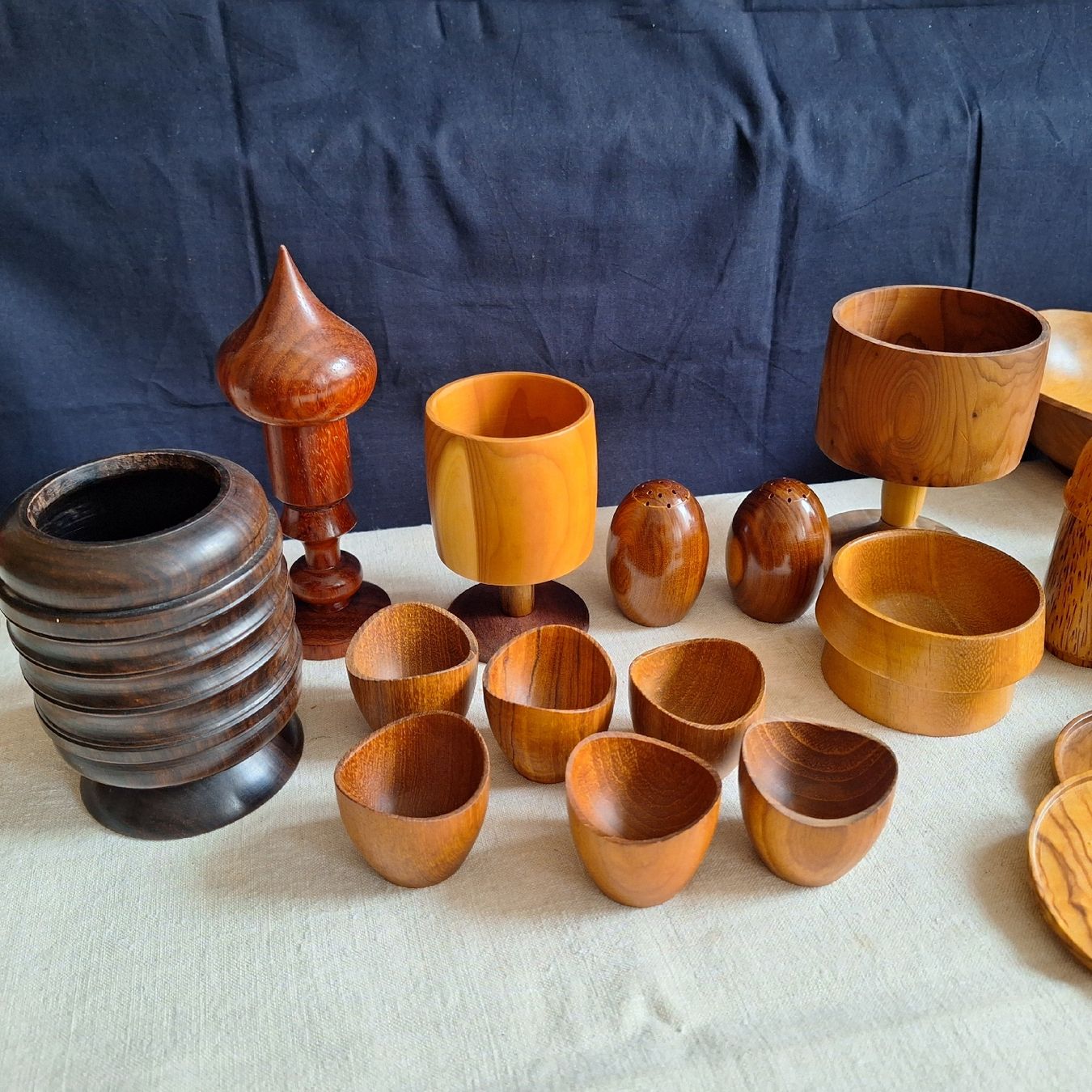 Tutte le decorazioni: Versand möglich! Div. Holzware - OHNE DUNKLEN BECHER! – Usato da Winterthur venduto da Goldpipau 1