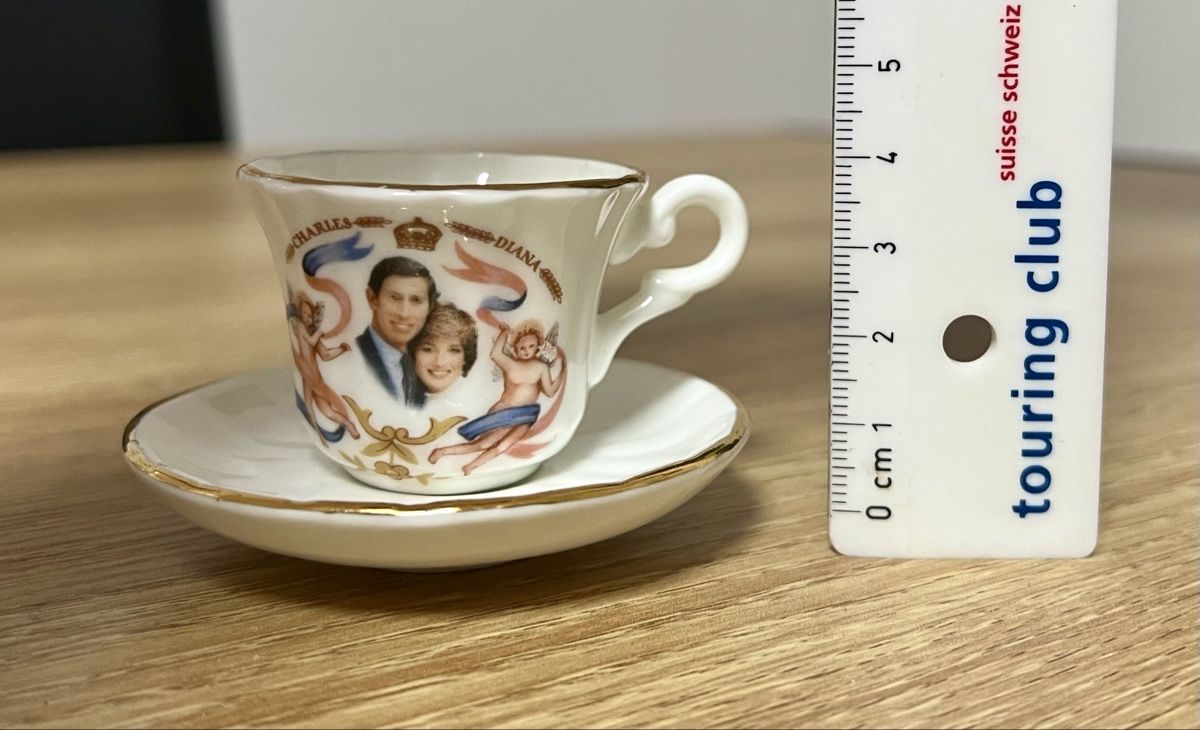 Tazze: Mini Teetasse Charles & Diana – Usato da Inwil venduto da TheSwissEagle 1