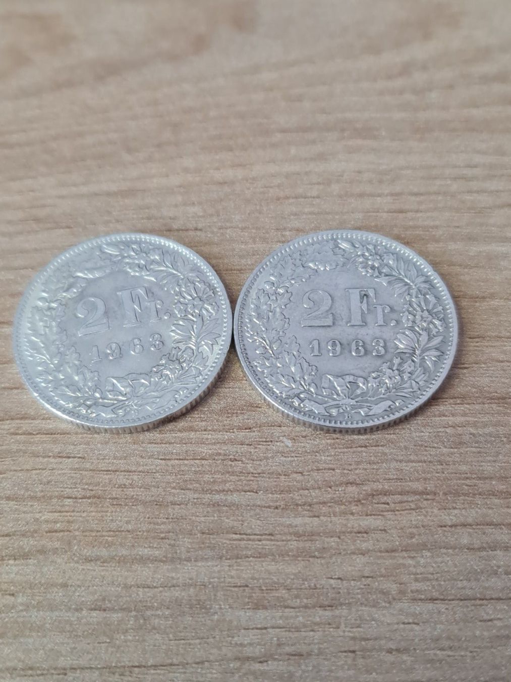 Tutti le monete: SCHWEIZER SILBERMÜNZEN 2 FRANKEN 1920 + 1963 – Usato da Windisch venduto da MarcelS01 3