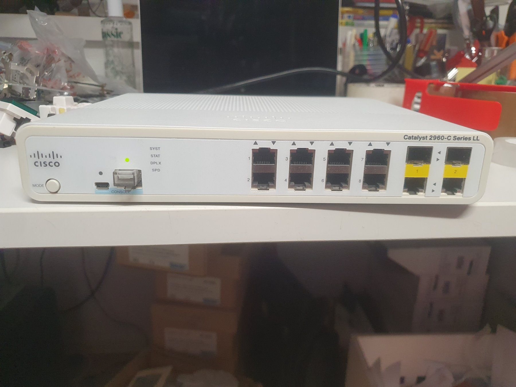 Cisco Hubs & Switches: Cisco Catalyst 2960-C WS-C2960C-8PC-L 8-Port PoE switch – Gebraucht aus Zürich von eymen20 1