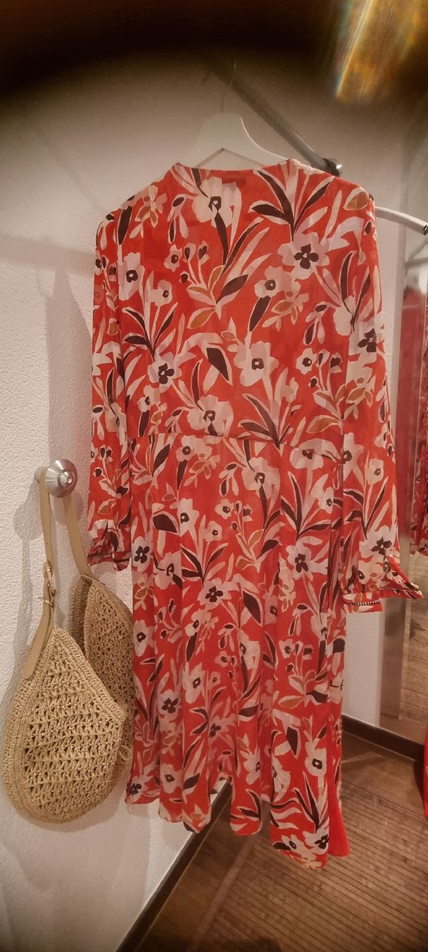 Massimo Dutti Kleider: Massimo Dutti Kleid Blumenmuster Rot Grösse 42 – Neu (gemäss Beschreibung) aus Hochfelden von beauty68