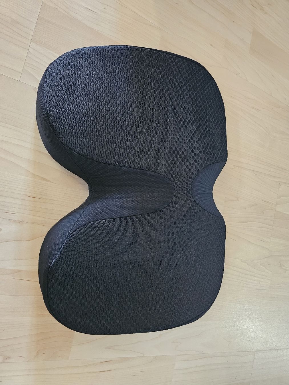 Kissen: Ergonomisches Sitzkissen – Neu (gemäss Beschreibung) aus Büttikon AG von PAM120319