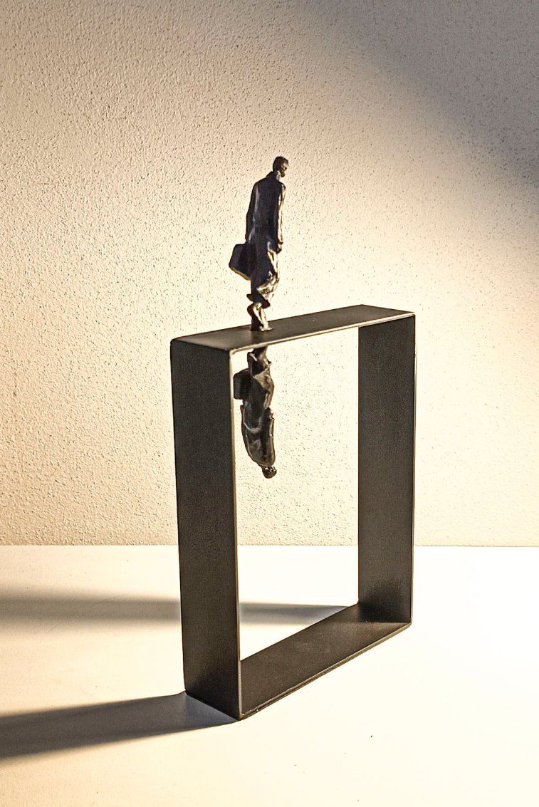 Sculture & Statue: Moderne Eisen- Skulptur "Reflexion in Suspension" – Nuovo (secondo la descrizione) da Hornussen venduto da tha_l6qp 3