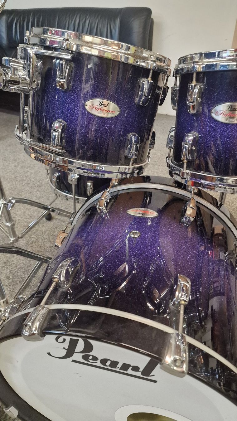 Musikinstrumente: Drumset Pearl Reference – Gebraucht aus Buch am Irchel von SchurikSumo