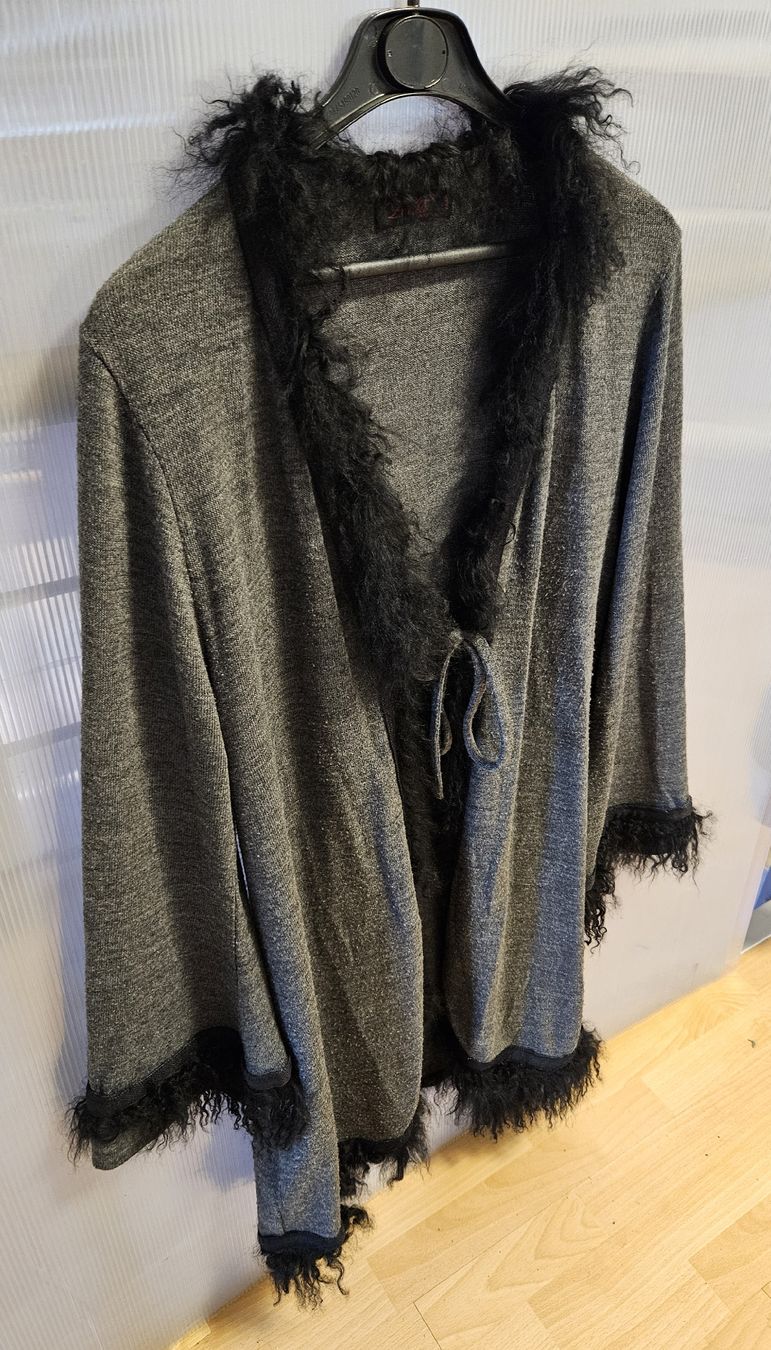 Jacken: verspieltes Jäckchen Gr. XL - Zaella - Spendenaktion – Gebraucht aus Unterkulm von Beljasch 1