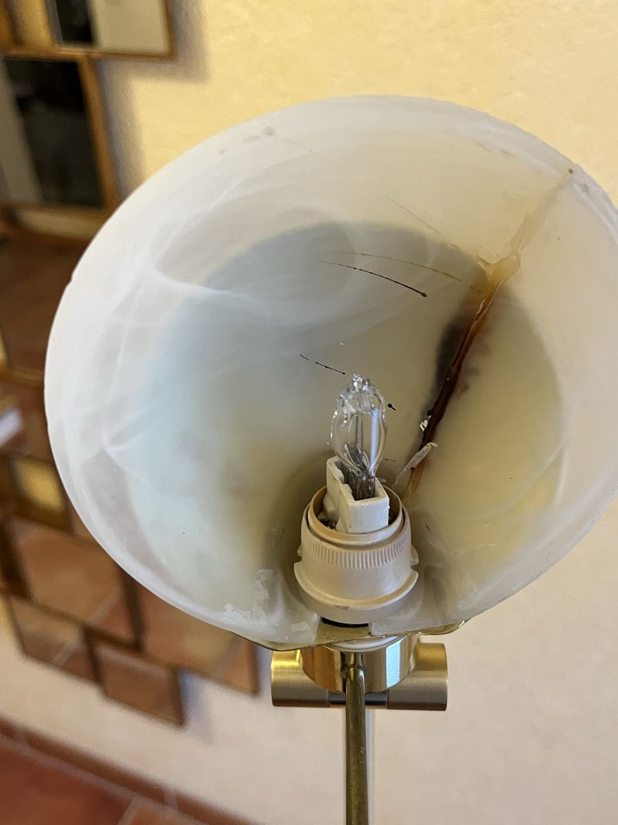 Lampade: Elegante Stehlampe – Usato da Rüti ZH venduto da Walti0 5