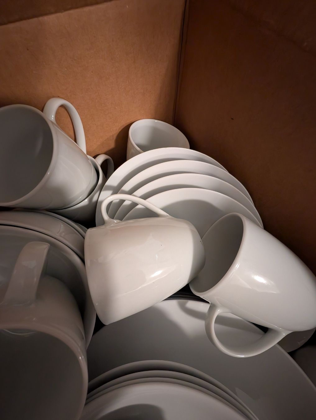 Geschirrsets: Geschirr Set Weiss Teller und Tasse  – Neu (gemäss Beschreibung) aus Lommiswil von Marcev_25 5