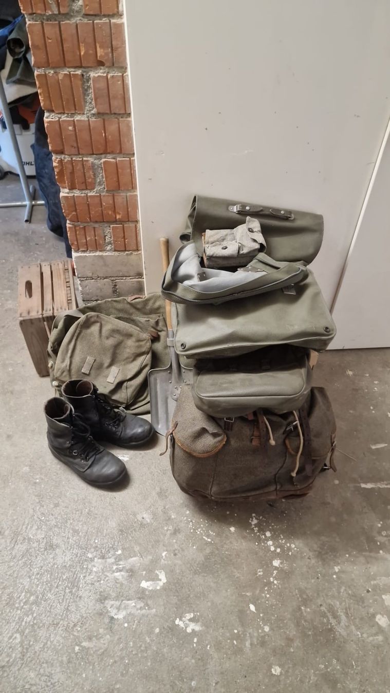 Armée suisse Uniformes: Konvolut Schweizer Armee Militär – D'occasion à Bolken par Mumin24 1