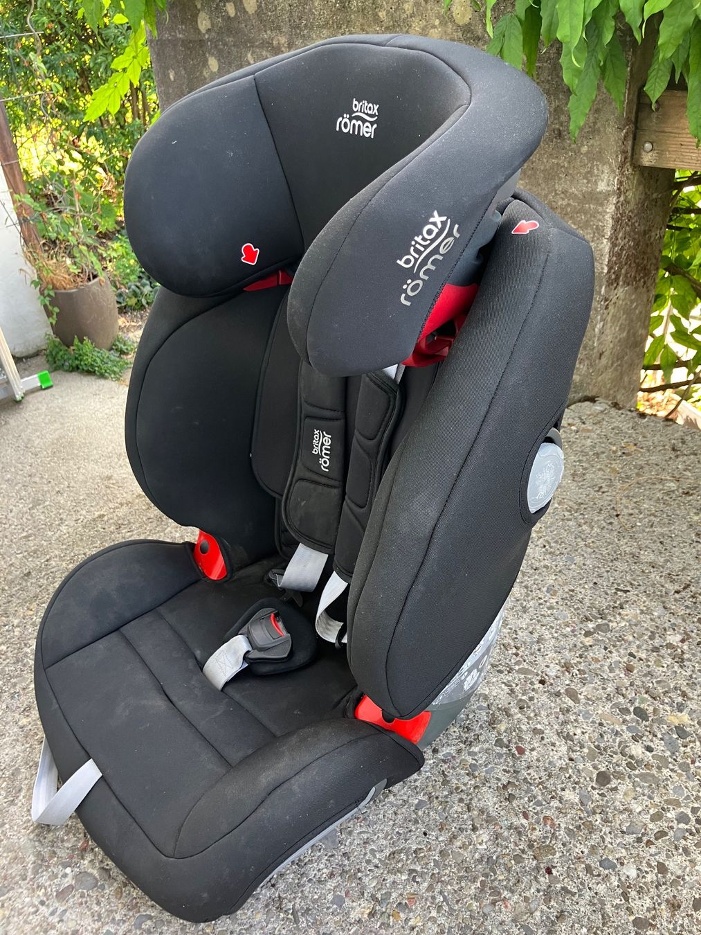 Britax Römer Seggiolini per auto: Britax-Römer Auto-Kindersitz – Usato da Adliswil venduto da O_Marg 2